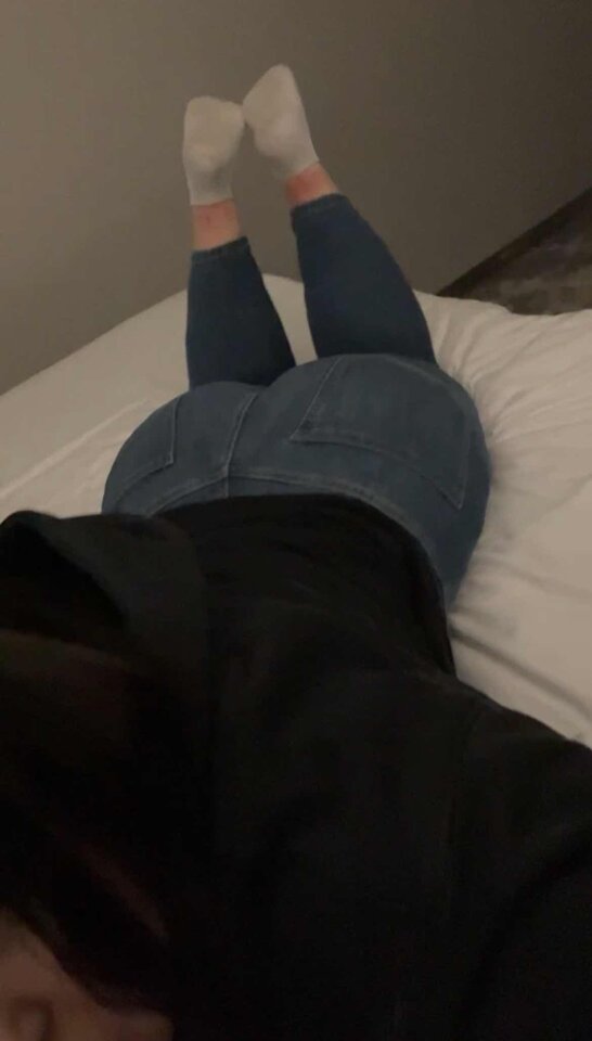 C923B04F-414C-467E-9B74-5B9703137FD7.jpg - Aurelia_cuck