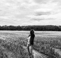 Od zawsze ścigam światło, ono zmienia codzienność w magię.