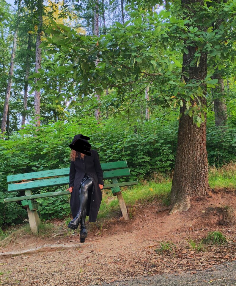 IMG_20250809_064335.jpg - UleglaLatexowaSuczka