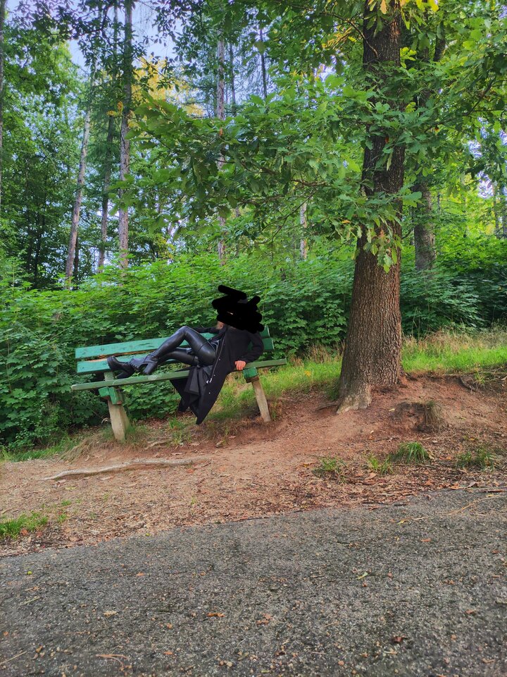 IMG_20250809_064417.jpg - UleglaLatexowaSuczka