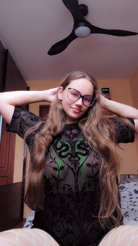 Snapchat-2080421018.jpg - MarlenaHot