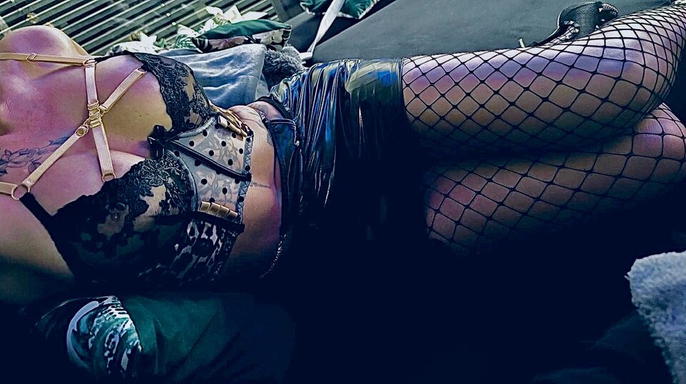 a1109055-2563-4d96-8f60-d605fba7b0cd.jpeg - Swingersi11a