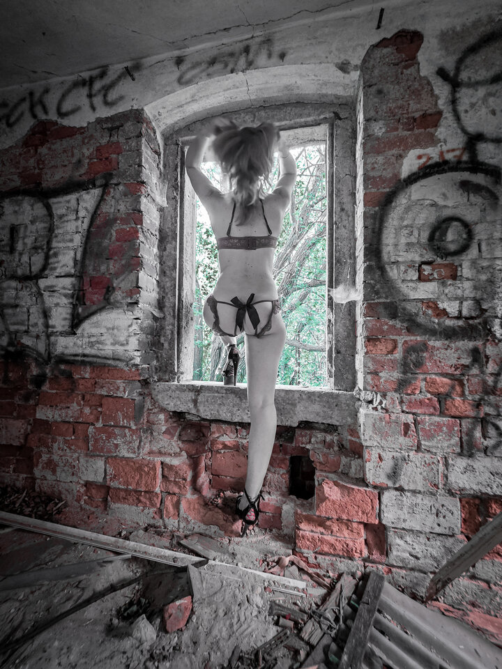 1000007956.jpg - KAlexa