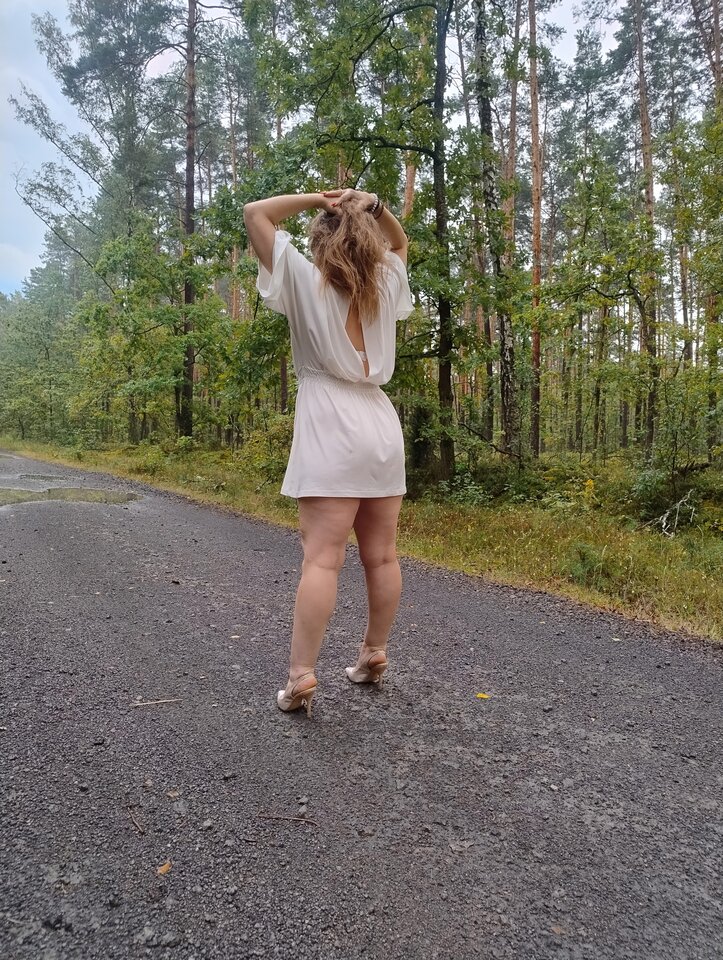 Gdzieś w lesie 😏✨🍀🌞 - NiegrzeczniWJedwabiu