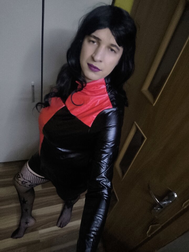 1000010145.jpg - Adriennecross