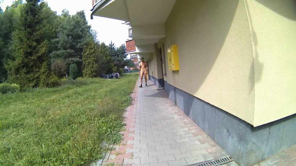BYTOM - Miechowice przy bloku 20250821_1042.mp4_snapshot_00xd.39 - Krzysztof_cfnm