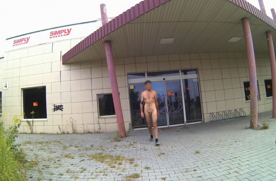 RADZIONKÓW - Simply 20250821_11501.mp4_snapshot_00.51_[2025.08. - Krzysztof_cfnm