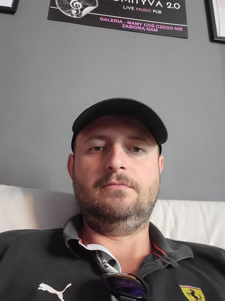 tom1.jpg - tomciu200