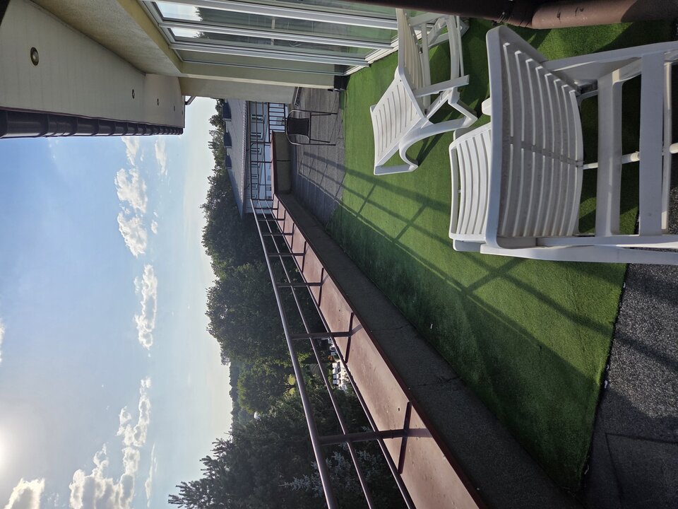 1000006935.jpg - redxxxx