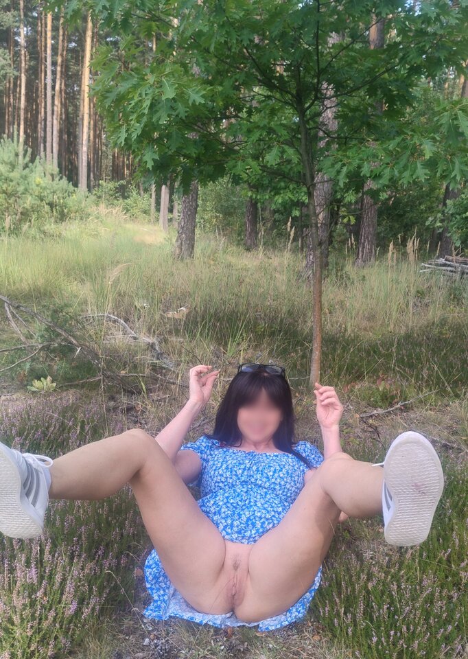 1000050167.jpg - Hagparka