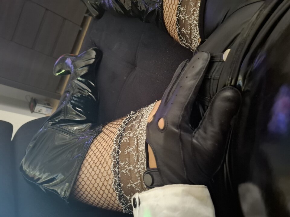 1000028978.jpg - Slave44