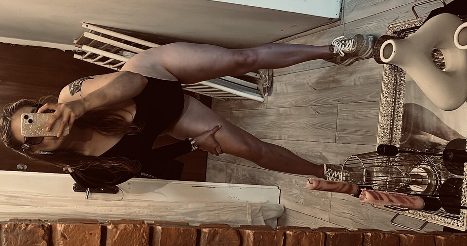 D8054224-D503-4EE0-AD14-2B74F7153E84.jpeg - Maniacyseksualni6969