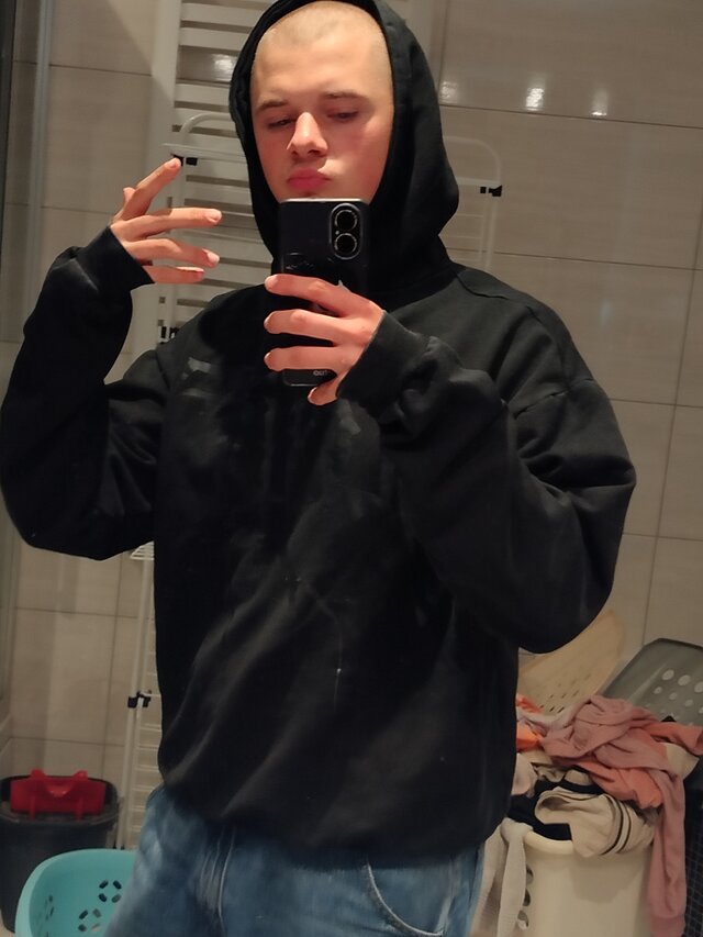 IHotTeenager