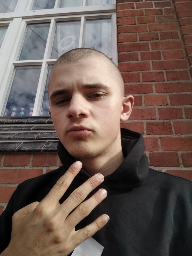 IHotTeenager