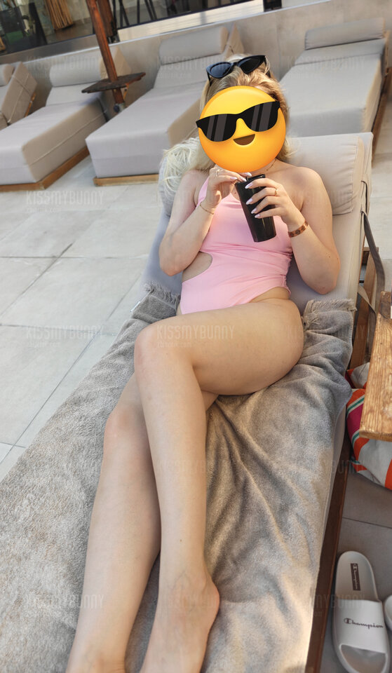 Greetings from holiday 😇 - KissMyBunny