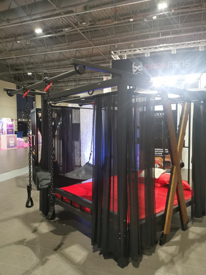 luxxx_eu - targi ErochainExpo2025.jpg - Luxxx_Eu