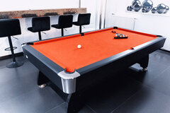 Sala z bilardem