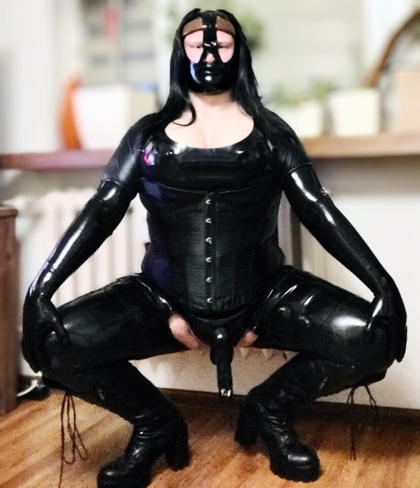 IMG_20250906_014244025_HDR~2.jpg - LatexFreak