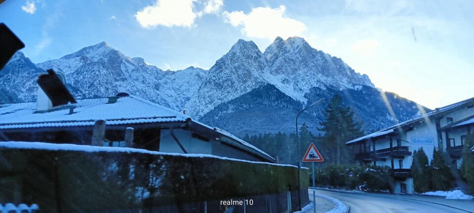 Messenger_creation_A81801CC-BF63-490F-ACC0-3EFDEB12FF19.jpeg - Danielhaka