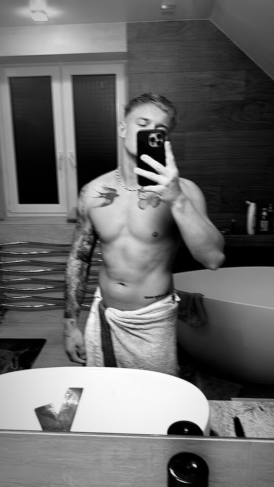 CEFB6C0B-CCCD-44C2-AA3D-5856F64250C7.jpeg - Blondyn7777777777