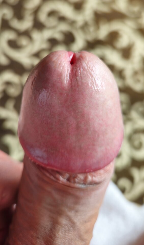 Zarumieniony z wrażenia 🙂 Jest taaaki wrażliwy😏😘 - Bonobo1