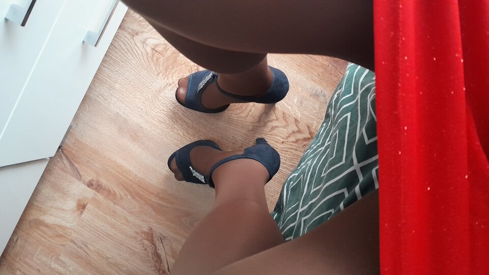 1000019784.jpg - On_czyli_ONA