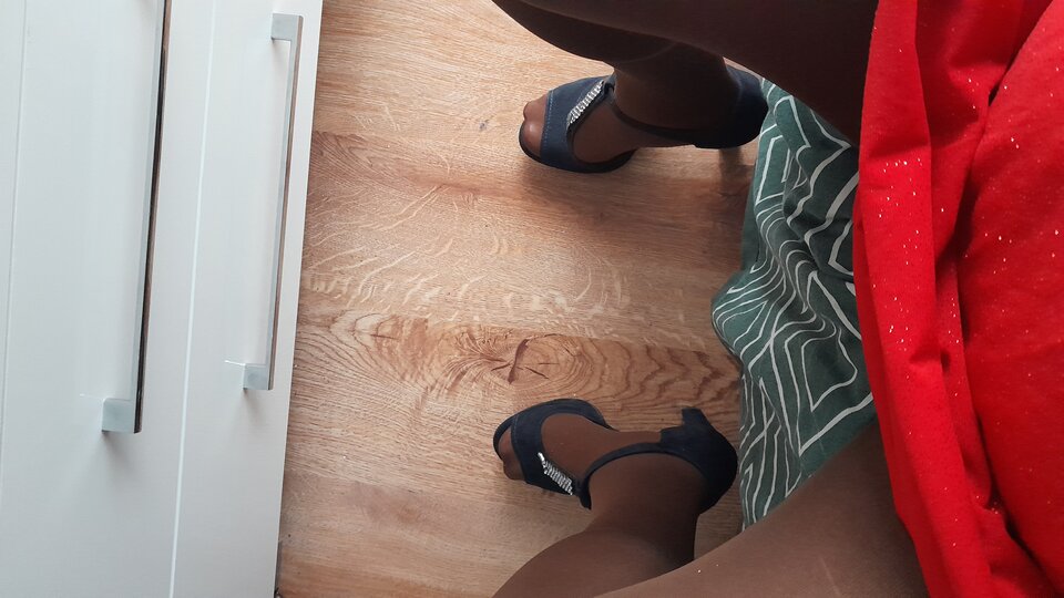 1000019785.jpg - On_czyli_ONA