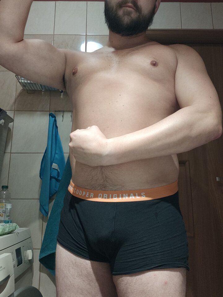 1000004461.jpg - thickbearswanted