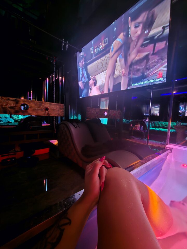 IMG-20250919-WA0010.jpg - ParaBdsmFetish