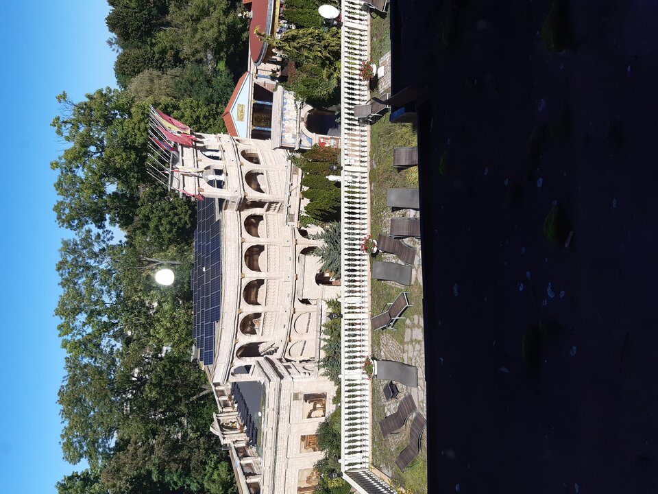 1758369110166852195102440568731.jpg - Anluk82