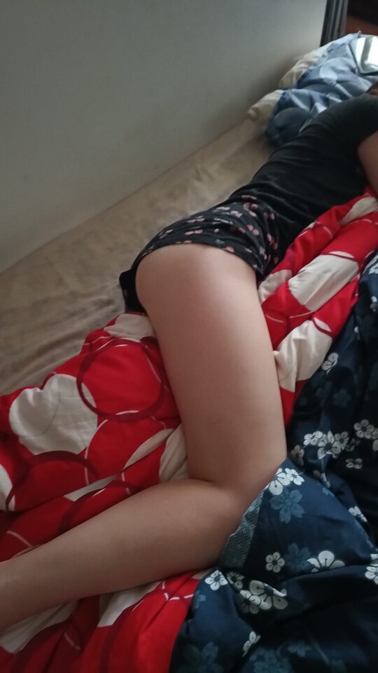 Jakąś Pani chętna do zabawy ? 🤭 Ona czyli ja z Nią ❤️ - hejhej85