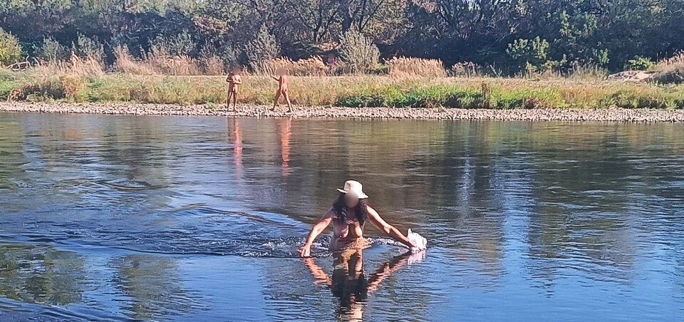 IMG_20250921_153824J.jpg - para0403