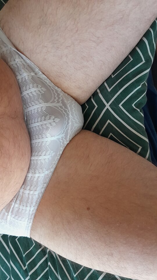 1000019854.jpg - On_czyli_ONA