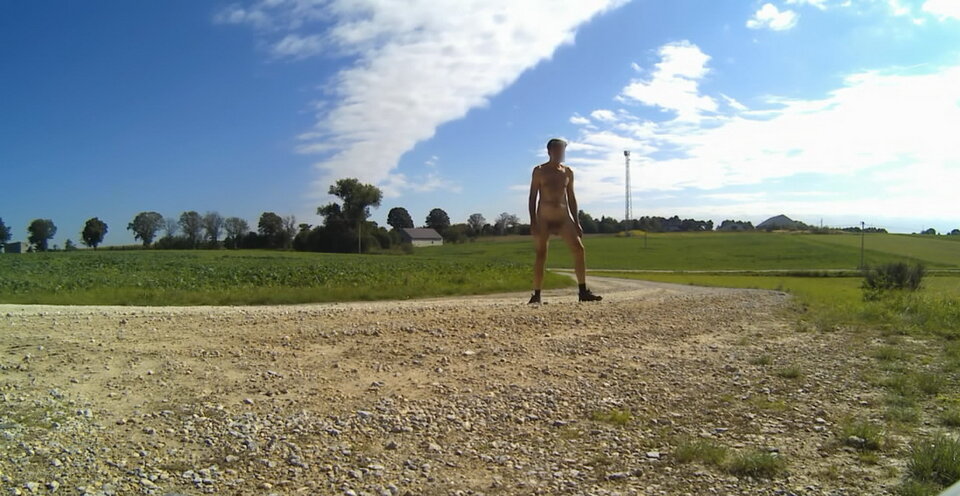 - polna droga 20250927_1355.mp4_snapshot_00.51_[202 - Krzysztof_cfnm