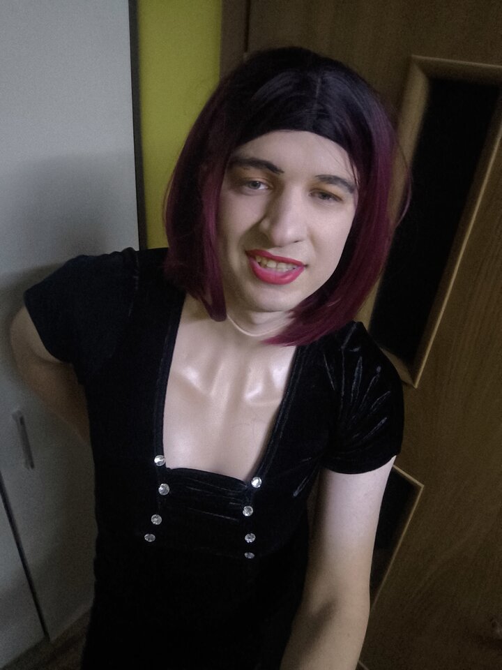 1000012890.jpg - Adriennecross