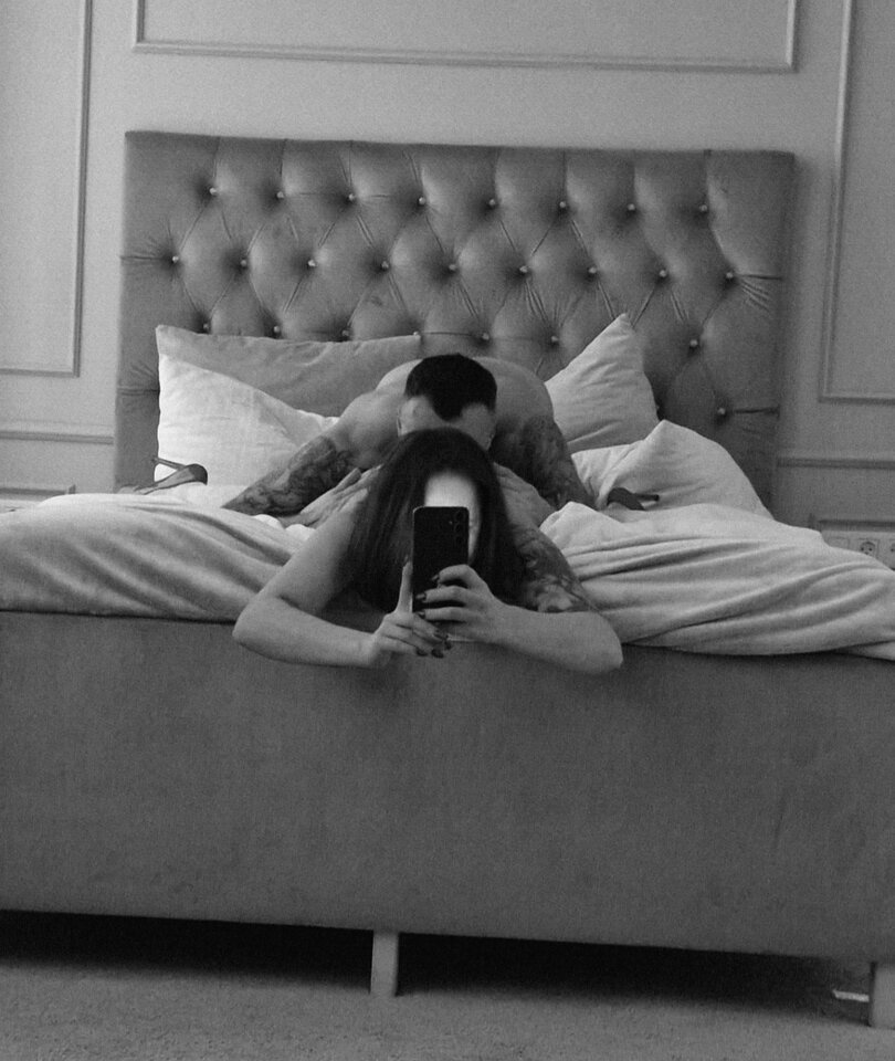 13742.jpg - DeepDesireCouple