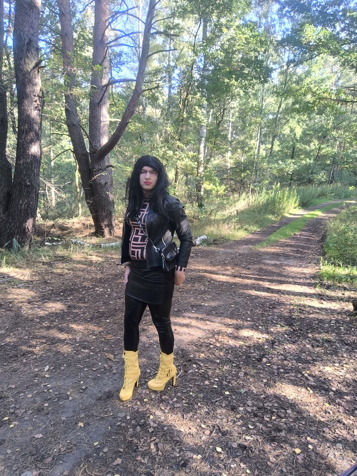 1000013111.jpg - Adriennecross