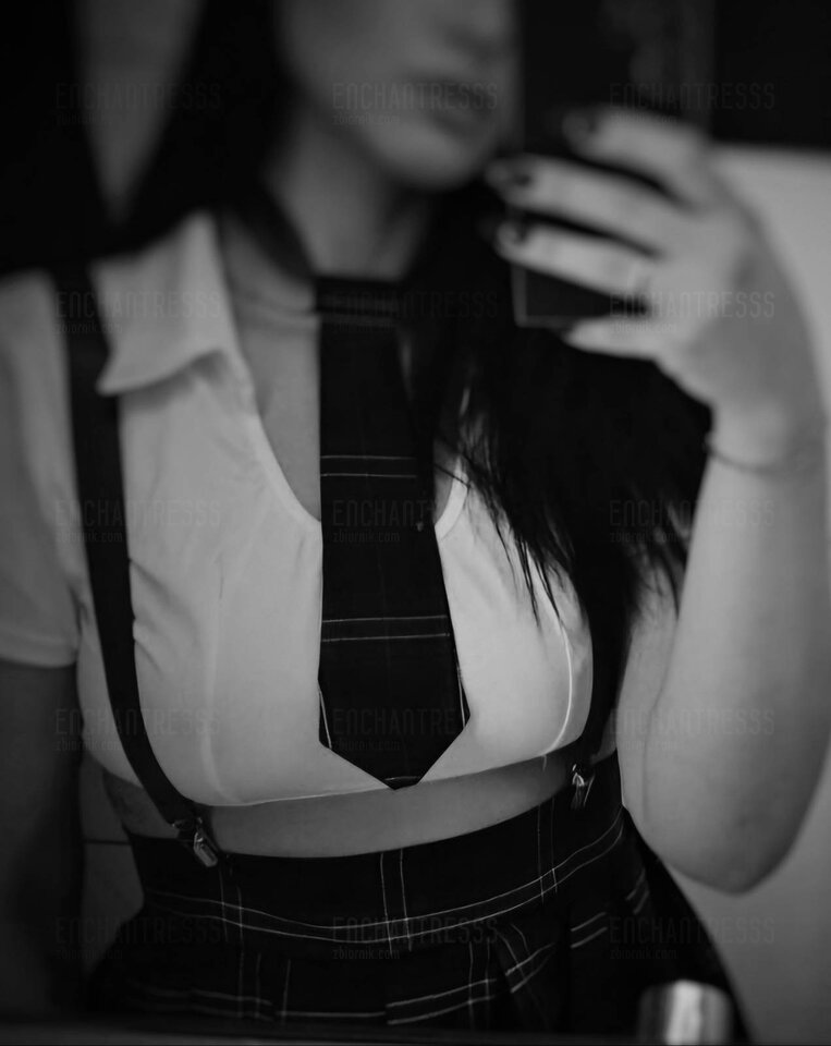 1000018691.jpg - Enchantresss