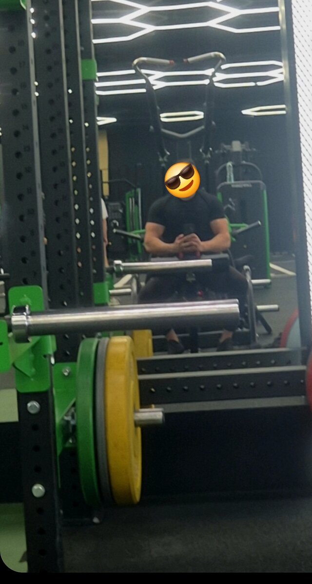 NormalnyRealnyFacet007