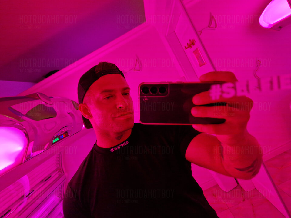 20250920_192128.jpg - HotRudaHotBoy
