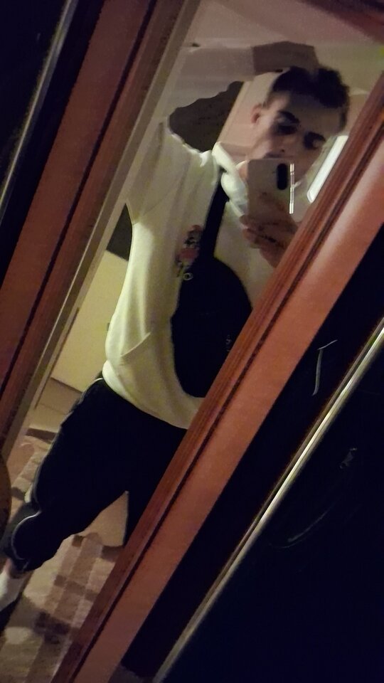 Snapchat-124075990.jpg - 1999Mac