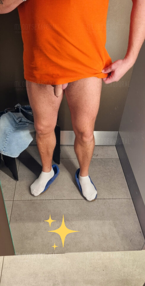 A to Facet na zakupach.🤣😊😊 - Mlodysex69oral