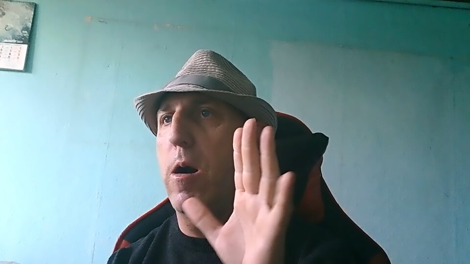 WIN_20251009_08_12_22_Pro.jpg - bojman8