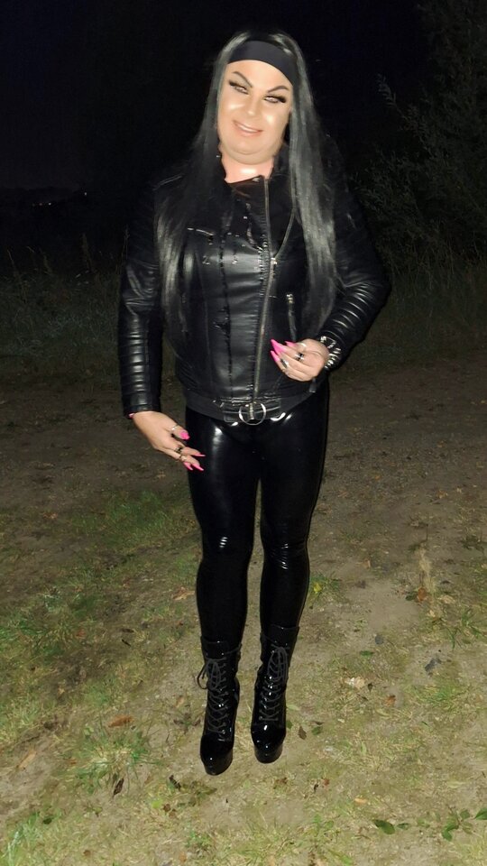 20251003_224642.jpg - RoksanaiNikol