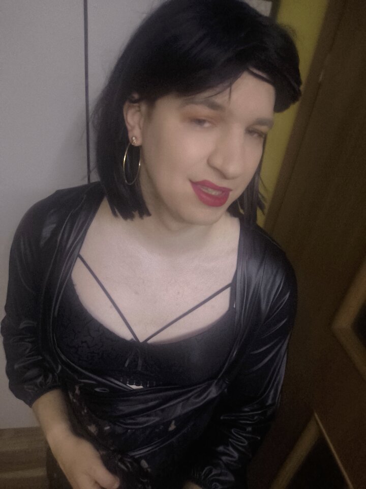 1000013189.jpg - Adriennecross