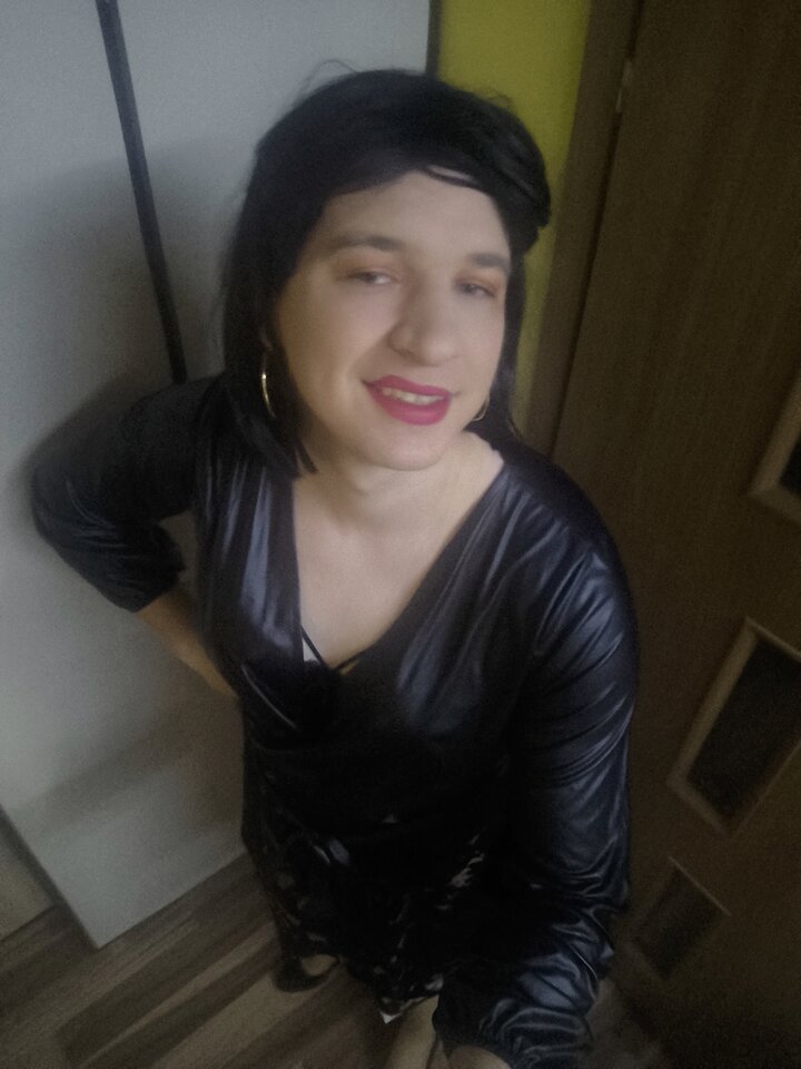 1000013199.jpg - Adriennecross