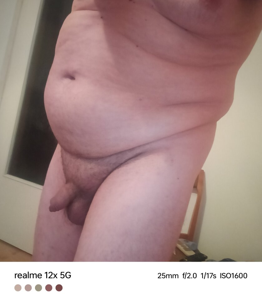 1000004933.jpg - PissSca