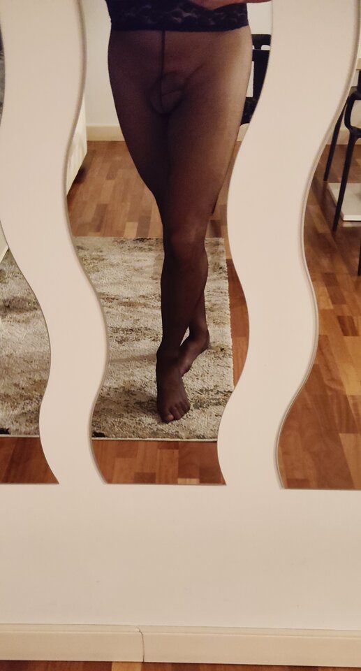 1000003749.jpg - HighHeelsPanty