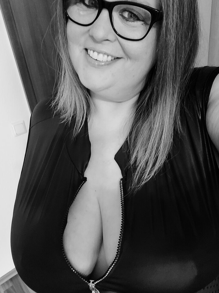 Mimo wszystko uśmiech - PolnischeVipMafia