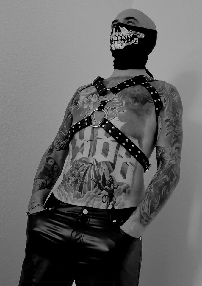20251013180909.JPG - BLACK_REINER
